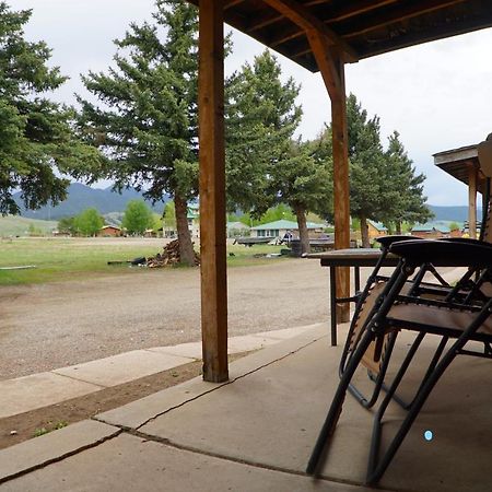 Eagle Nest Fly Shack & Lodge Екстериор снимка